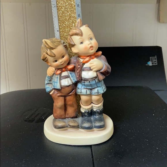 Two little boys - Picture 3 of 6